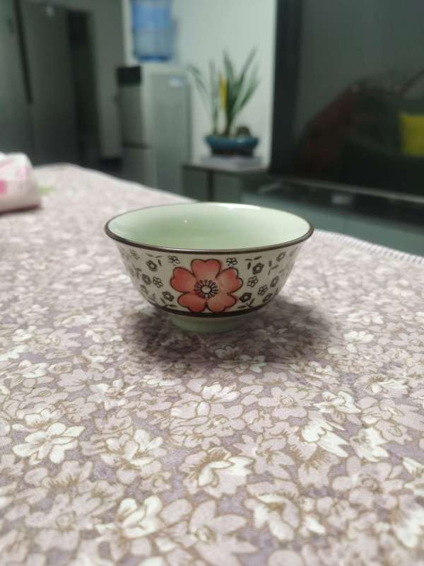 古玩陶瓷花卉紋杯真品鑒賞圖