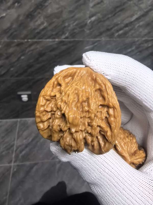 古玩雜項桃核虎頭奔真品鑒賞圖