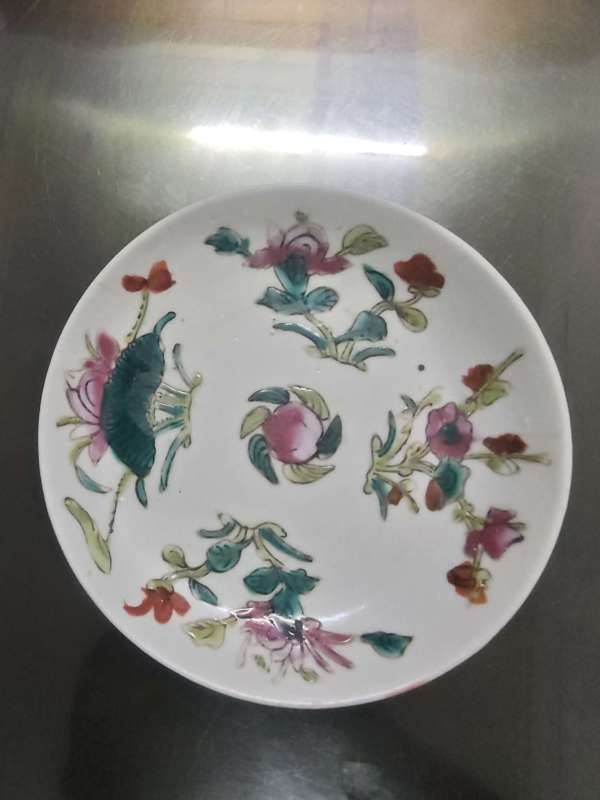 古玩陶瓷粉彩花卉紋盤真品鑒賞圖