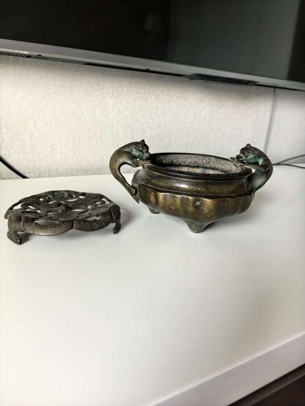 古玩銅器清代瑞獸耳爐真品鑒賞圖