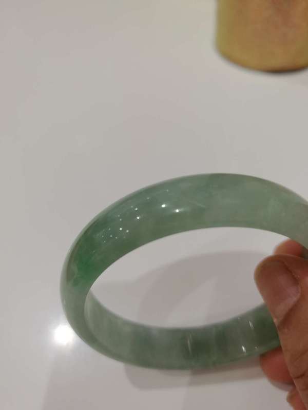 古玩玉器翡翠手鐲真品鑒賞圖