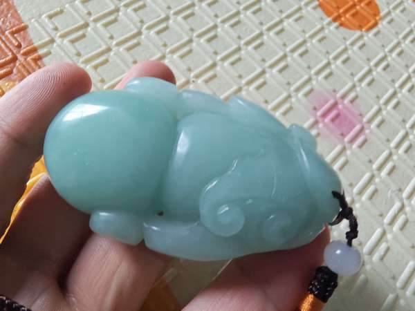 古玩翡翠掛件真品鑒賞圖