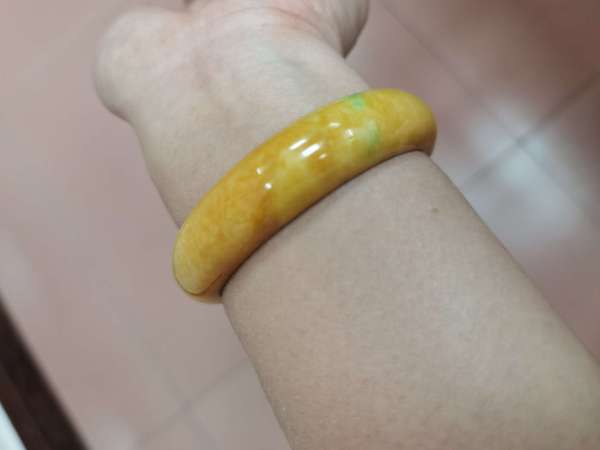 古玩玉器天然黃翡手鐲真品鑒賞圖