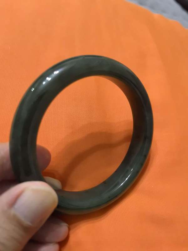 古玩玉器和田青玉手鐲真品鑒賞圖