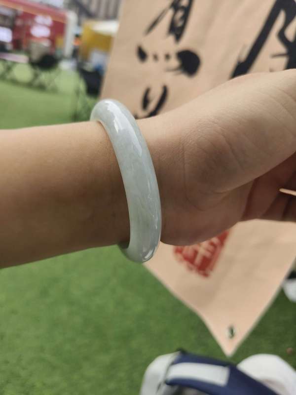 古玩玉器翡翠鐲子真品鑒賞圖