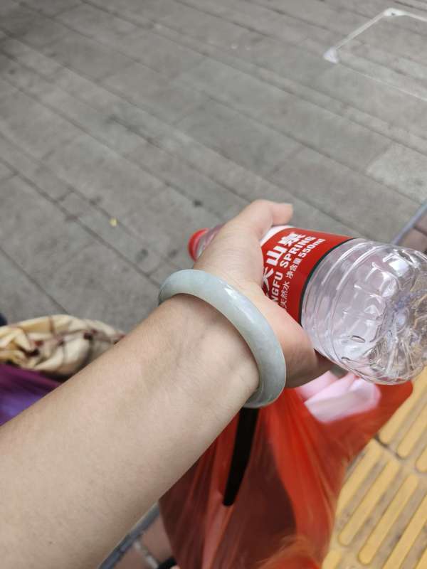 古玩玉器翡翠鐲子真品鑒賞圖
