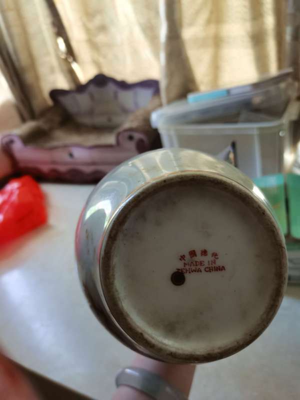 古玩陶瓷印花粉彩人物故事紋瓶真品鑒賞圖