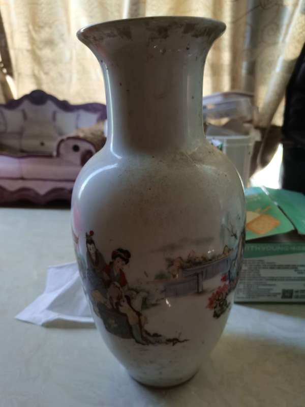古玩印花粉彩人物故事紋瓶真品鑒賞圖