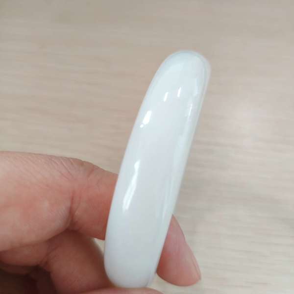 古玩玉鐲真品鑒賞圖