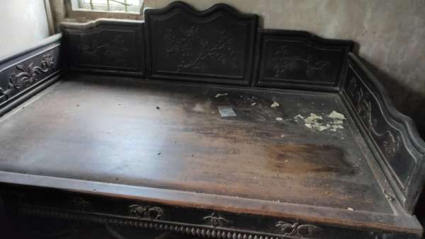 古玩羅漢床真品鑒賞圖