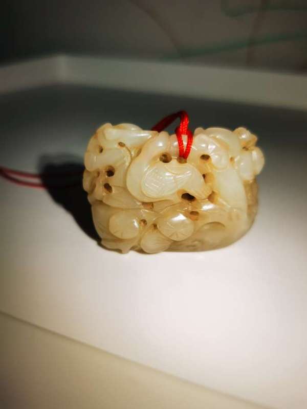 古玩和田玉掛件真品鑒賞圖