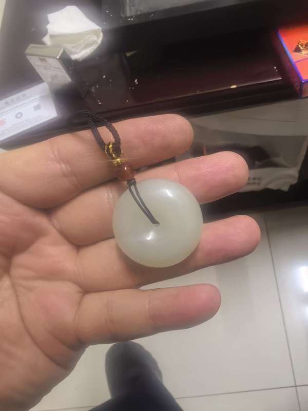 古玩玉器和田玉平安扣真品鑒賞圖