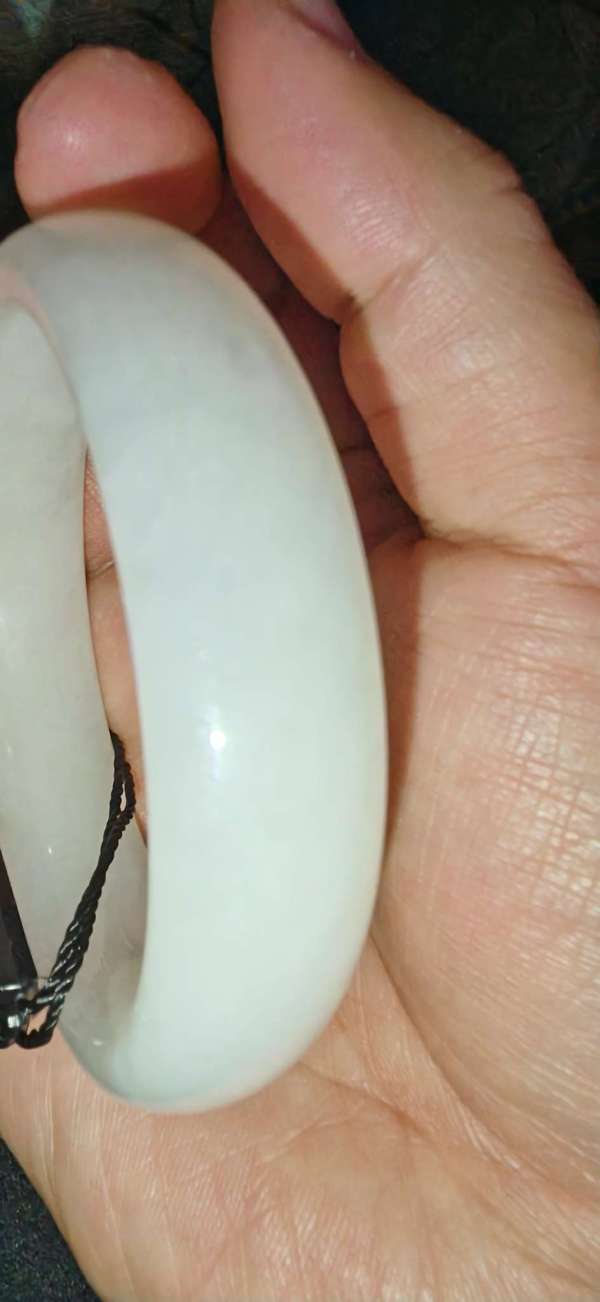 古玩玉器和田玉雕“素紋手鐲”真品鑒賞圖